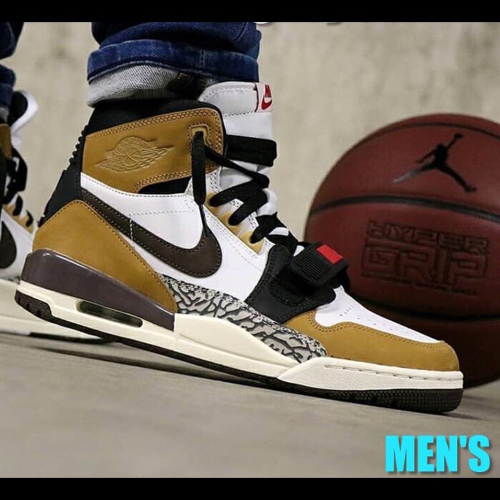 Nike Air Jordan in wheat - Picture 4 of 8